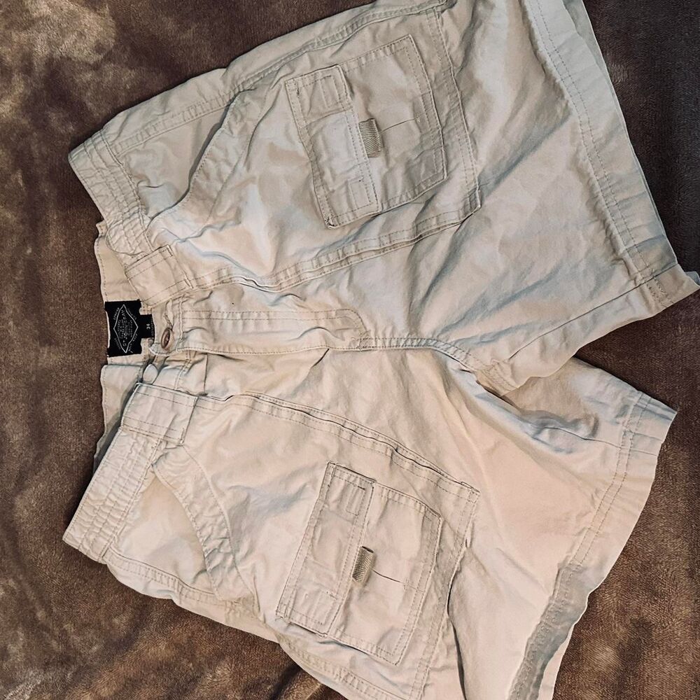 St-john-s-bay Men's Cream and Tan Shorts